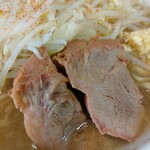 ラーメン二郎 - 大きさ