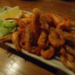 焼鳥・居酒屋 とり - 川海老の唐揚。