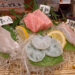 築地 山加 - 刺身の盛り合わせ