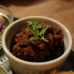 お野菜小皿料理のワインバル KiboKo - チリコンカン