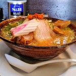 武者気 - 辛味噌らぁ麺　角度変えて