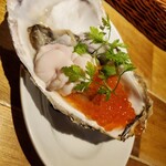 サカナバル コラーレ - 牡蠣＆白子＆いくら 痛風牡蠣600円