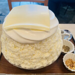 サカノウエカフェ - チーズタッコオリ　1,500円　炙る前