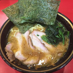 家系総本山 ラーメン 吉村家 - チャーシュー麺 