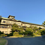 カフェ ラウンジ アンド バー アゼリア - 外観