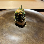 波濤 - 春菊のお鮨。薪？焼き？の香りが素晴らしいっ♡