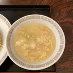 金華園 - スープ