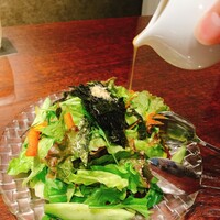 黒毛和牛焼肉 虎斑 北新地店 - チョレギサラダ