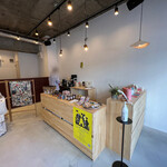 coffee&grocery mol - 内観