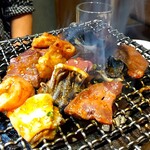 Kanda Yakiniku Oreno Niku - 味噌ダレが馴染んだホルモン