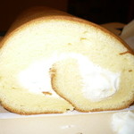 パティシエ エス コヤマ - コヤマロール（前から）