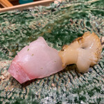 鮨西光 - 松川カレイとツブ貝。貝嫌いのお客さんが美味しいと言って食べていた。