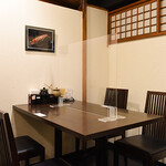 Imakatsu - テーブル席