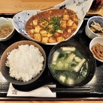 Taishuu Sakaba Aruku Hana - 麻婆豆腐定食