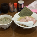 煮干し中華そば 魚魚 - つけ麺(濃厚) 850円