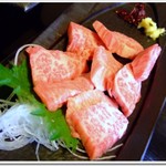 和牛厨　ふか尾 - 