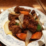 慶福楼 - 黒酢酢豚