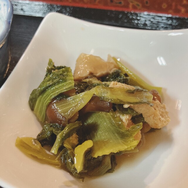 喜らく寿司（山形市）- 本格寿司とリーズナブル価格で人気の寿司店