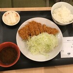 とんかつ まるや - ロースかつ定食