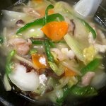 らいす亭 - 料理写真:野菜塩タン麺：730円