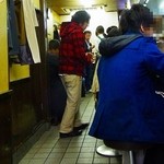 キッチン南海 - めっちゃ混みあう店内