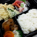 Tamura-Ya - 特製弁当。相変わらず天つゆは付かない(笑)