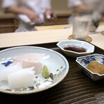 片折 - ◆九絵(氷見）、障泥烏賊、チリ酢とお醤油で。