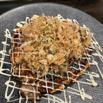 Okonomiyaki Monja Teppanyaki Satton - ネギスジ玉