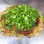 Okonomiyaki Masachan - 「お好み焼き　そば肉玉子」（660円）＋「ねぎかけ」（110円）