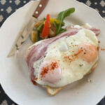 Mori no Naka no Choushoku to Cafe no Mise Cabot Cove - ベーコンエッグとアボカドのトースト