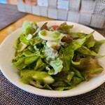 セットのサラダです。