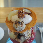 ラトリエ ドゥ ノノ - 利平栗の焼き栗きんとん　甘露煮　くるみのキャラメリゼ　洋梨のコンポート　金箔