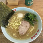 ラーメン六角家 - ラーメン並 味玉