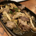 Izakaya Goichi - 白菜と牛肉の炒め