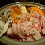 Shuhambougankutsuyatsuruseten - キムチ鍋