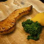 割烹 喜作 - 24年12月　熊本産マナガツオの幽庵焼き　京都菜の花の昆布締め黄味酢