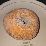 334LUCKYDONUTS - ソフトケーキ  140円