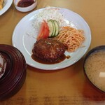 ムツヤ - ハンバーグ定食  700円