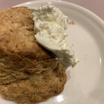 ラ・テイエ - テイクアウトした紅茶のスコーン