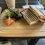 81 CAFE - 