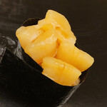 鮨おばな - 大星サイズの小柱。海苔は有明でした。