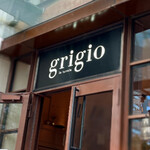 grigio la tavola - 