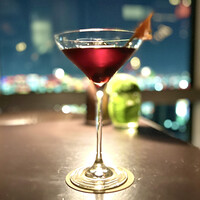 ザ タヴァン グリル＆ラウンジ - 