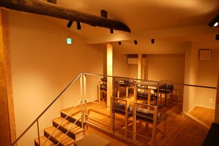 KOTOWARI - 二階は町屋らしく、天井が少し低いです