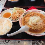 らーめん 紫龍 - 2021年11月　醬油ラーメン唐揚げセット（850円）