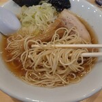 茨城豚骨 天心 - 熟成醤油の中華そば　790円　麺アップ