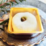 御菓子司 鶴屋 - ピスタチオクリームチーズ塩大福