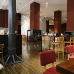 ヱビスビール記念館 - 広々とした店内