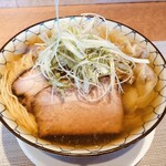 柴崎亭 - 塩煮干わんたん中華そは　970円