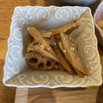 Shokudou Kafe Serina - きんぴらも良い塩梅です。